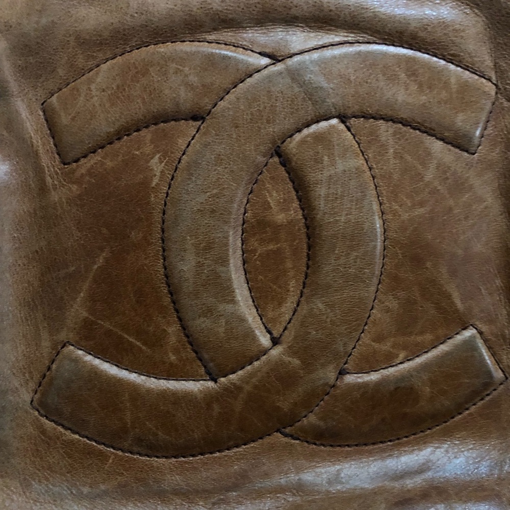 CC Leather sling bag very vintage
